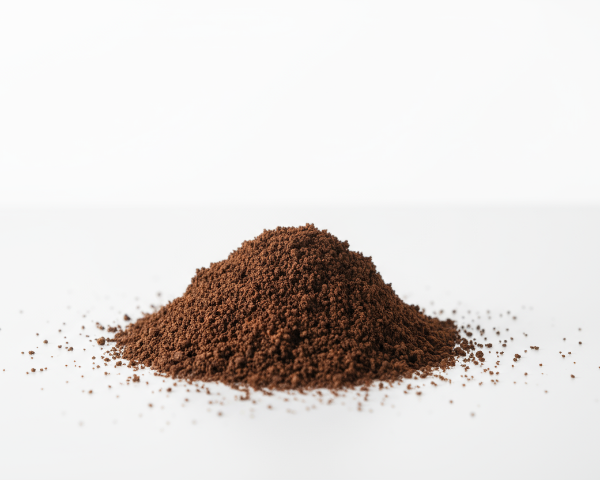 coffe grounds in white table